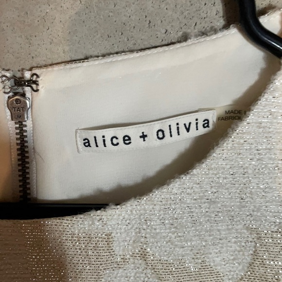 Alice + Olivia Mea Lantern Gold/Cream Shift Dress.  Size 4 - Picture 2 of 12